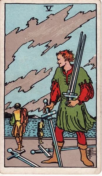 Carta dei tarocchi Rider–Waite–Smith: Cinque di Spade