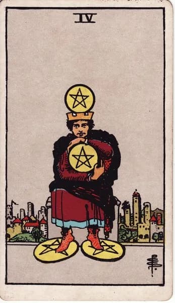 Carta dei tarocchi Rider–Waite–Smith: Quattro di Denari